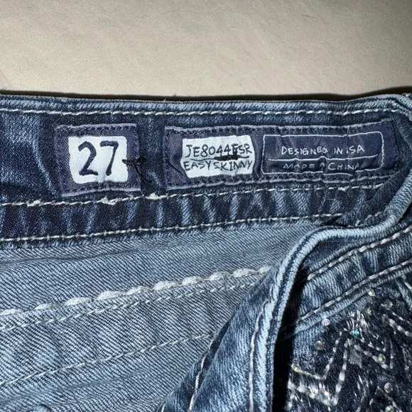 Miss Me Dark Wash Low Rise Easy Skinny Jeans Size 27/31 - Picture 5 of 11